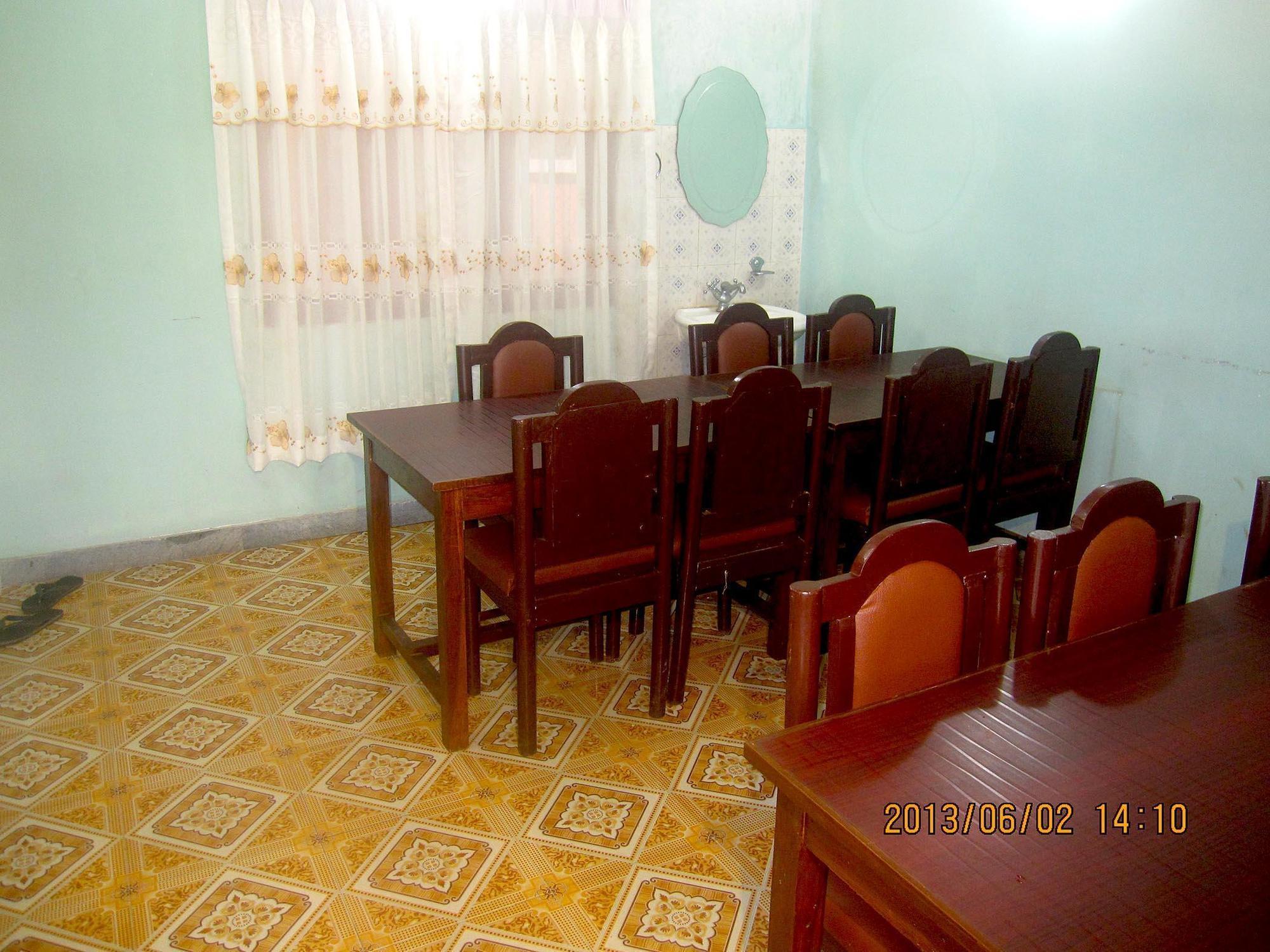 Hotel Half Moon Pokhara Kültér fotó