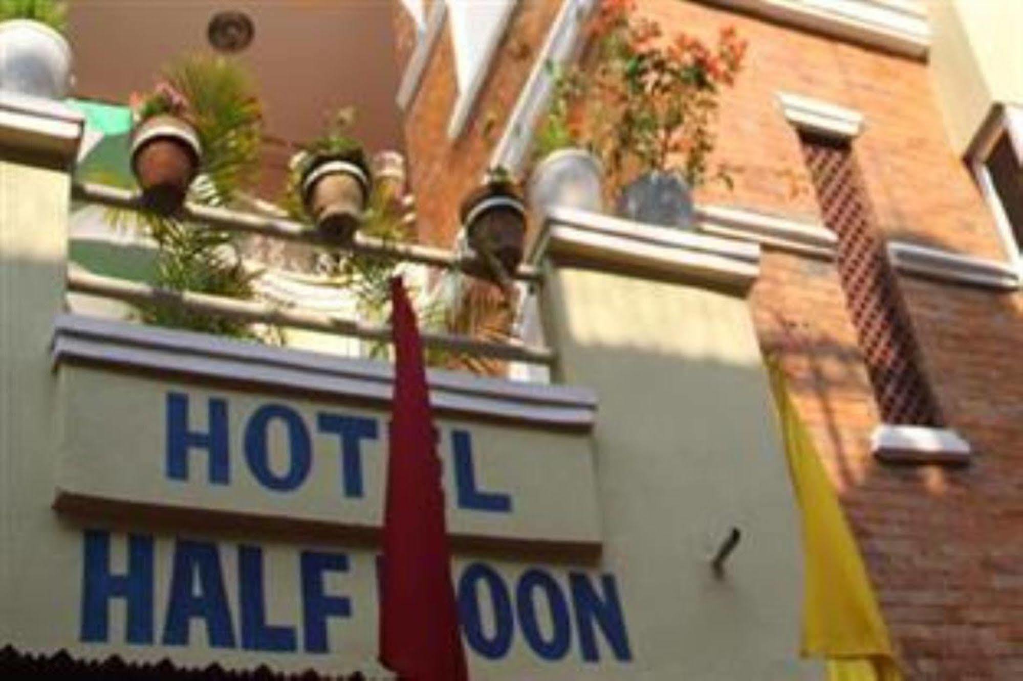 Hotel Half Moon Pokhara Kültér fotó